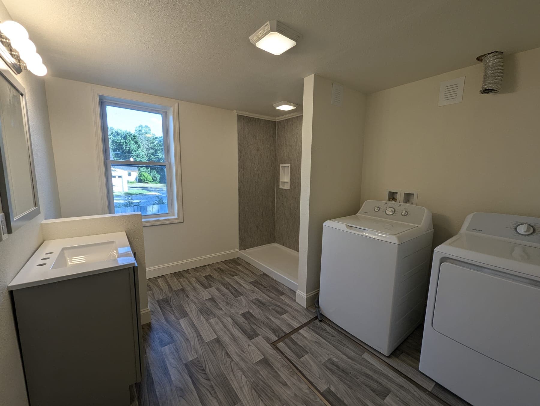 48 Emerson Road photo